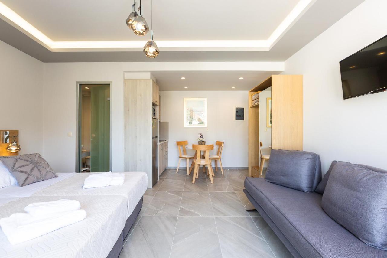 Akrogiali Apartments "By Checkin" Bali  外观 照片